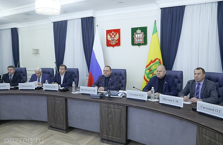Олег Мельниченко поручил в 2024 году завершить работы по обозначению границ муниципальных образований